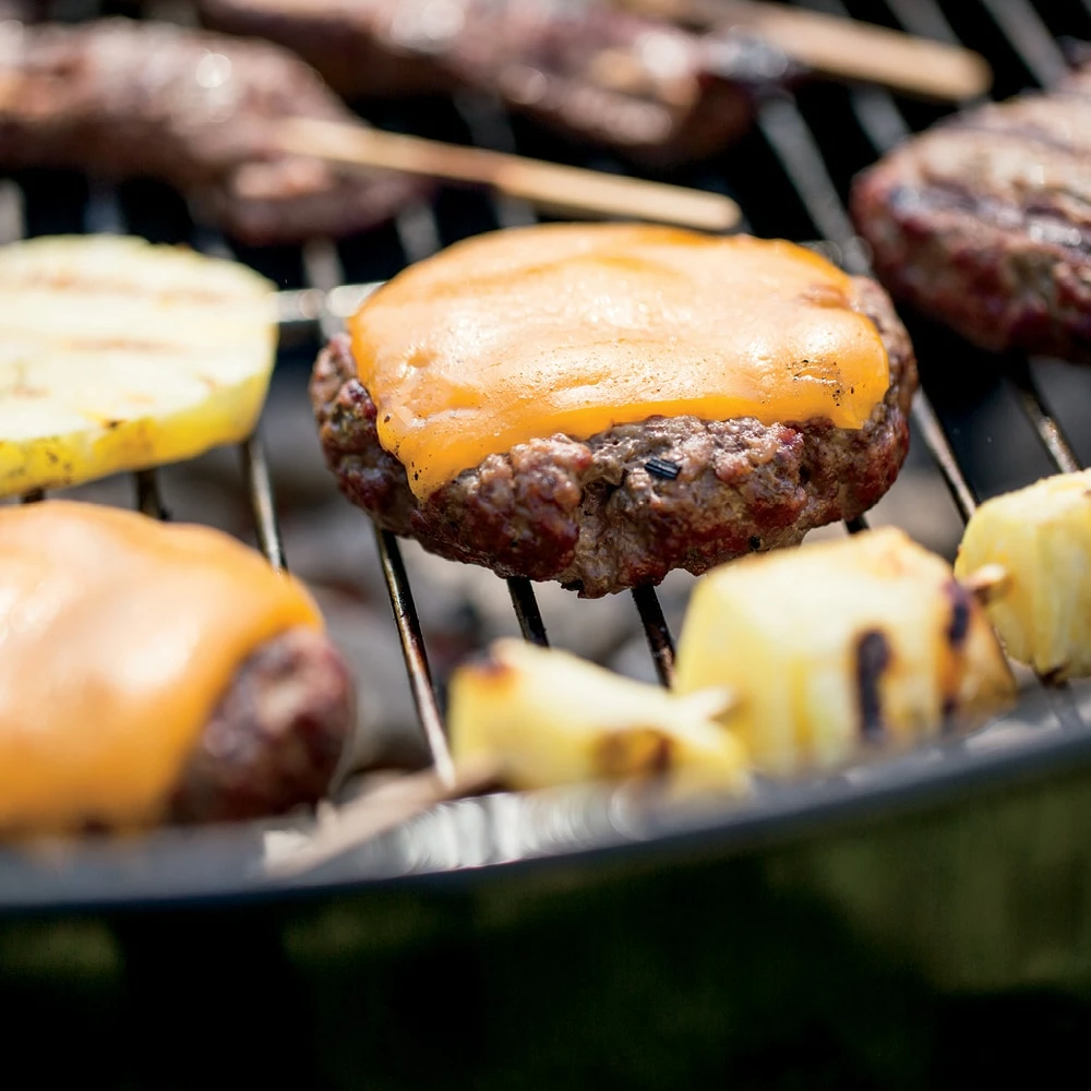 Weber Grills Original Kettle 22-in W Black Kettle Charcoal Grill 11 Weber Grills Original Kettle 22-in W Black Kettle Charcoal Grill - Image 11