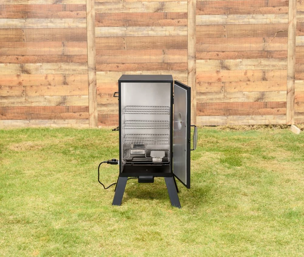 Masterbuilt Smokers Analog 530-Sq in Black Electric Smoker 4 Masterbuilt Smokers Analog 530-Sq in Black Electric Smoker - Image 4