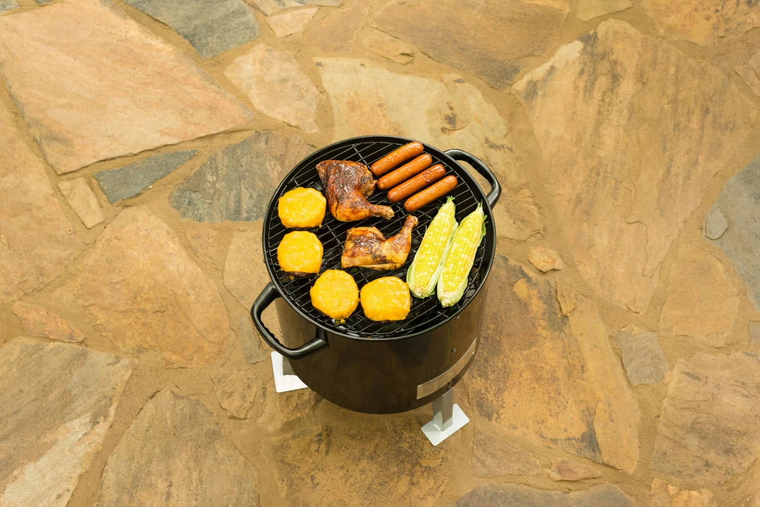 Masterbuilt Smokers Charcoal Bullet Smoker 5 Masterbuilt Smokers Charcoal Bullet Smoker - Image 5