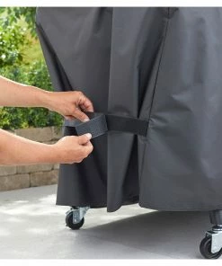 Weber Grilling Tools & Accessories SmokeFire EX6 70-in W x 42-in H Black Fits Most Cover -Mmaster Outlet Shop 11670024