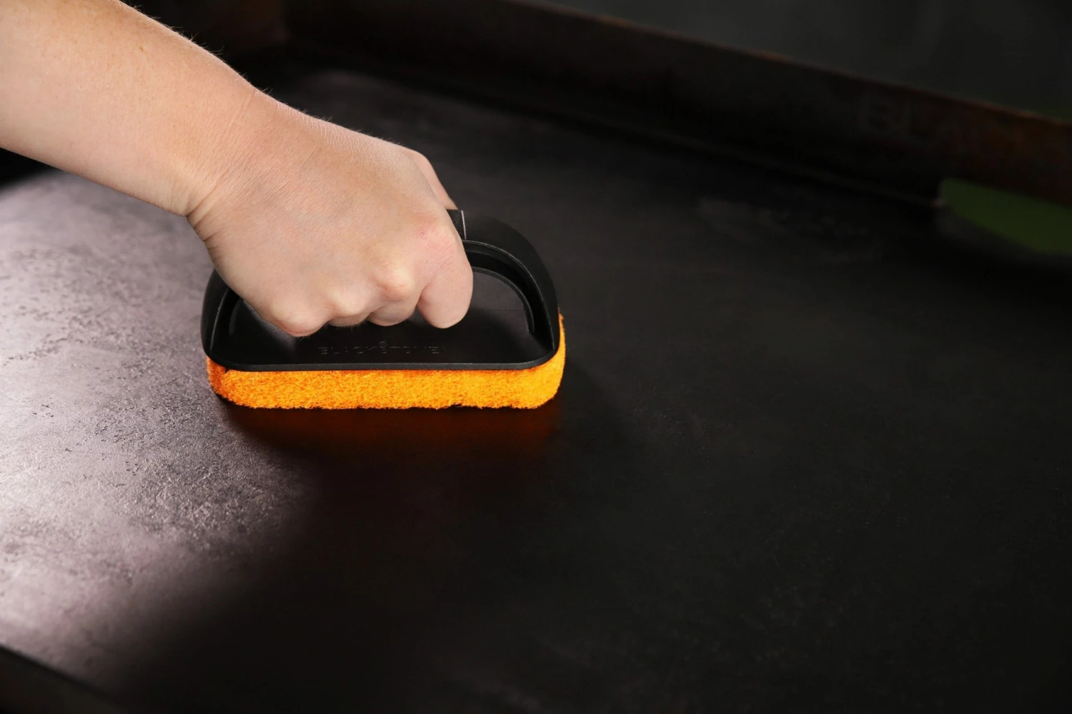 Blackstone Grilling Tools & Accessories Culinary Pumice Plastic 4-in Grill Cleaning Block 3 Blackstone Grilling Tools & Accessories Culinary Pumice Plastic 4-in Grill Cleaning Block - Image 3