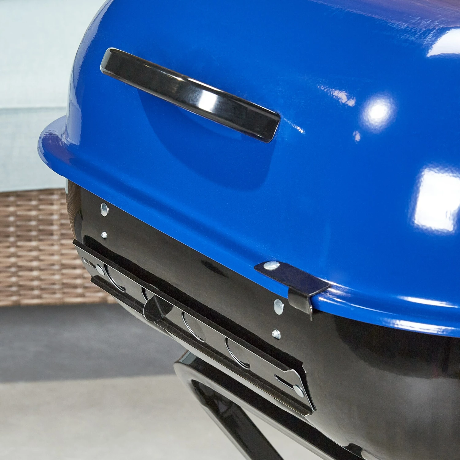 Americana Grills 21.25-in W Ocean Blue Kettle Charcoal Grill 5 Americana Grills 21.25-in W Ocean Blue Kettle Charcoal Grill - Image 5