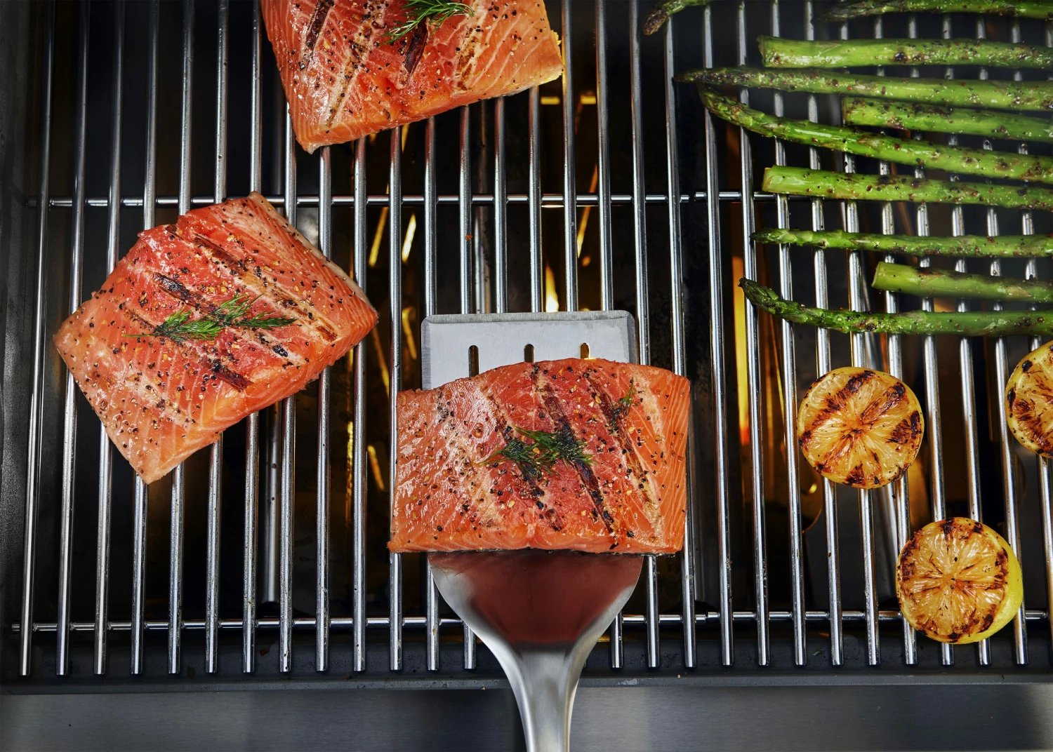 Weber Grilling Tools & Accessories Precision Grill Tongs and Spatula Set 6 Weber Grilling Tools & Accessories Precision Grill Tongs and Spatula Set - Image 6